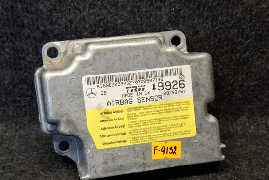 Mercedes-Benz B W245 Airbag control unit/module A1698209926
