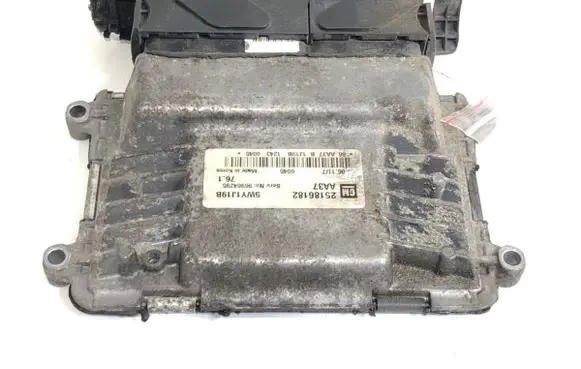 Chevrolet Cruze II Engine control unit/module ECU 25186182