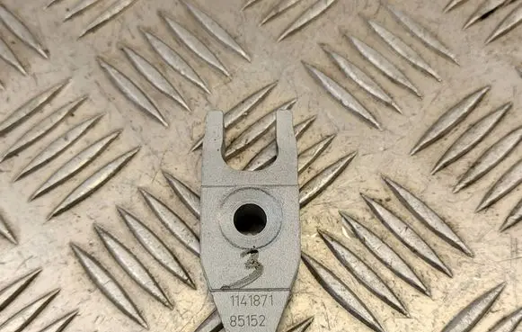 Opel Astra K Fuel Injector clamp holder 1141871