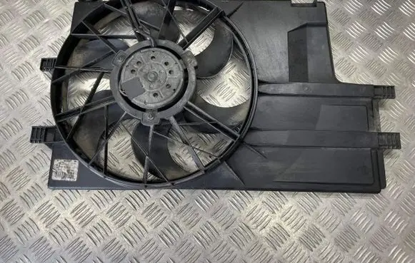 Mercedes-Benz A W168 Radiator cooling fan shroud A1685050155