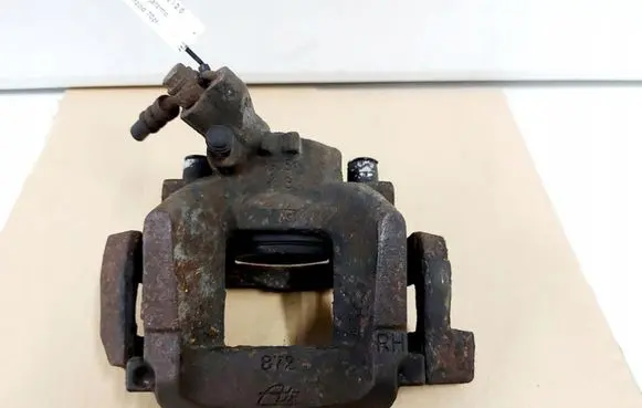 Peugeot 508 Front brake caliper