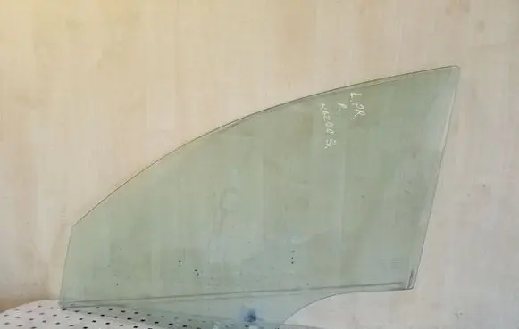 Mazda 3 I Front door window glass four-door