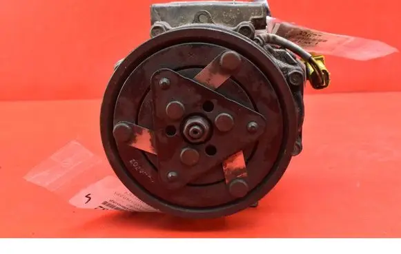 Peugeot 407 Air conditioning (A/C) compressor (pump) 9656574080