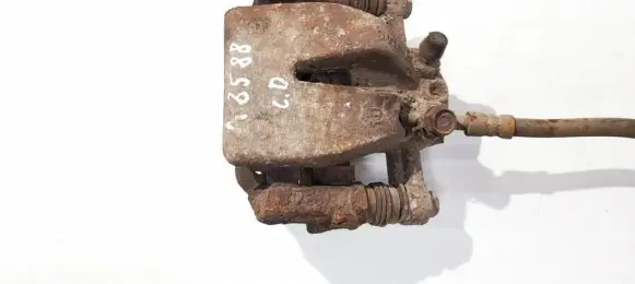 Toyota Corolla Verso AR10 Rear brake caliper y01340