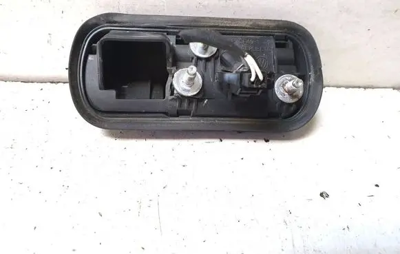 Volkswagen Caddy Tailgate opening switch 2K7827565