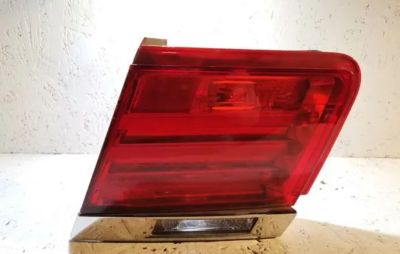 BMW 7 F01 F02 F03 F04 Tailgate rear/tail lights 7182206