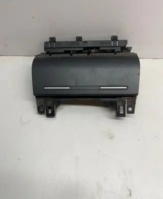Audi A4 S4 B7 8E 8H Car ashtray 8E0857951