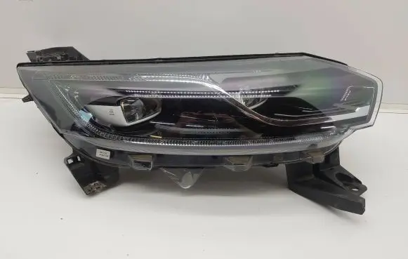 Renault Espace - Grand espace V Headlight/headlamp 260108498R 89908453 012502200