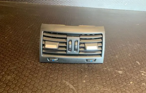 BMW 5 F10 F11 Rear air vent grill 07623031 07625031