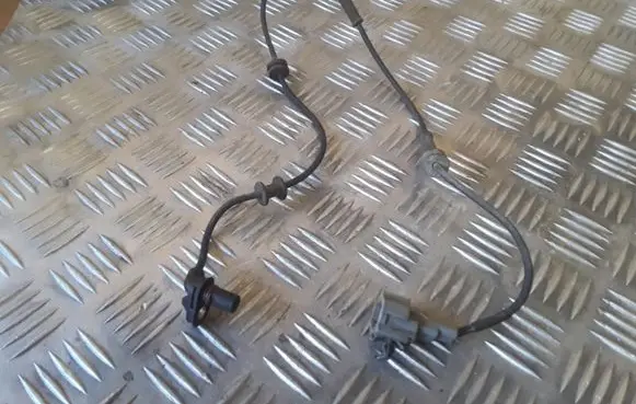 Infiniti QX56 ABS brake wheel speed sensor NOCODE