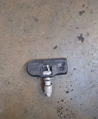 Chrysler Sebring (JS) Tire pressure sensor 56053031AD