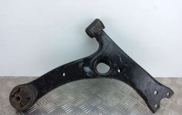 Toyota Corolla Verso AR10 Front lower control arm/wishbone