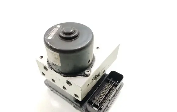 Mercedes-Benz C W203 ABS Pump A0365454032 A0064310302