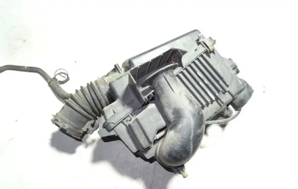 Mazda 6 Air filter box L327 LL327