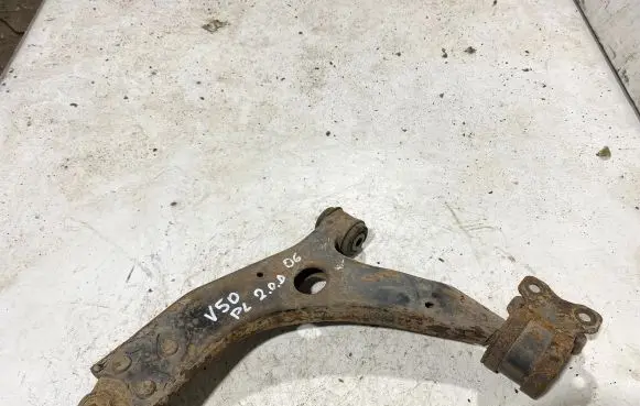 Volvo V50 Front lower control arm/wishbone