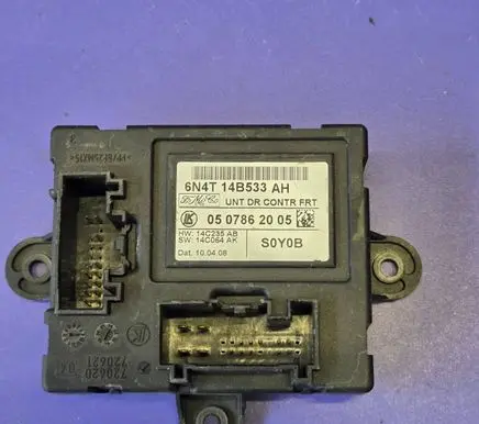 Ford Focus Door control unit/module 6N4T14B533AH 0507862005 14C235AB