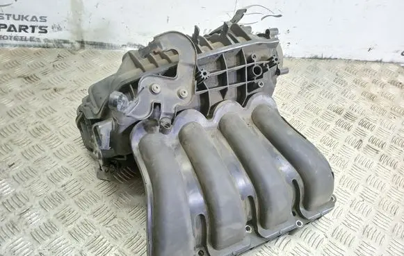 BMW 1 E82 E88 Intake manifold