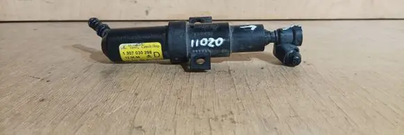 Citroen C6 Headlight washer spray nozzle 1307030298 9652048680