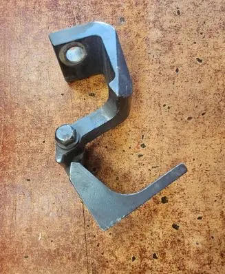 Volkswagen Transporter - Caravelle T5 Front door upper hinge 8707138H