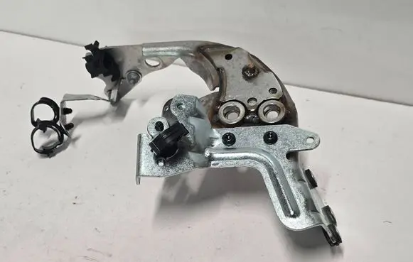 Muffler mount bracket/holder