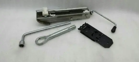 Mercedes-Benz CL C216 Tool set A2215830015 A2215810001