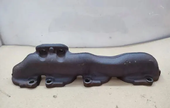 Opel Insignia A Exhaust manifold