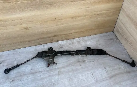 Nissan X-Trail T30 Steering rack