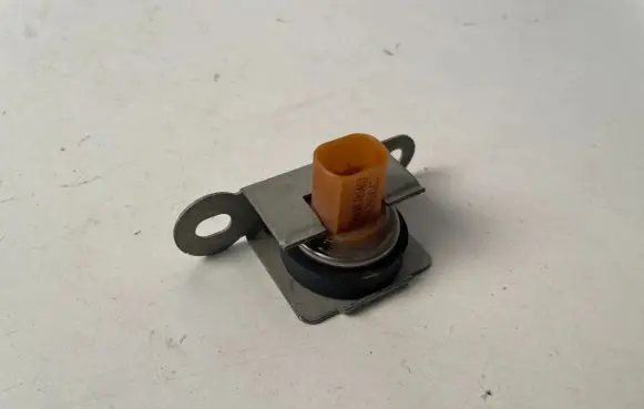 BMW 5 E60 E61 ESP acceleration yaw rate sensor 6781407