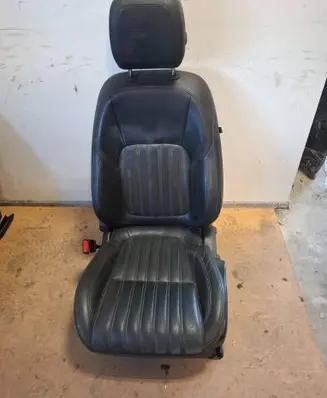 Jaguar F-Pace Front driver seat 