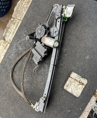 Volkswagen Sharan Front door window regulator with motor 7M3959801 YM2114A389AA 106236100