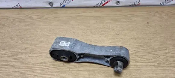 BMW 2 F45 Engine mount bracket 6885786