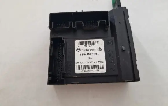 Volkswagen Caddy Comfort/convenience module 1K0959793J
