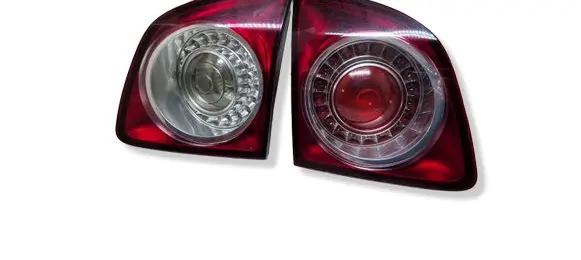 Volkswagen Golf Plus Tailgate rear/tail lights 5M0945093H