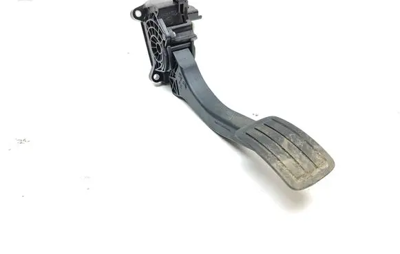 Peugeot 3008 II Accelerator throttle pedal 9674829180 7802835