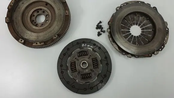 Opel Corsa D Clutch set kit 55572383