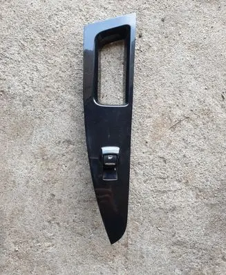 Ford Fusion II Electric window control switch DS7314A567B