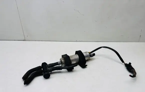 Audi A4 S4 B8 8K Fuel injection high pressure pump 8K0906095B