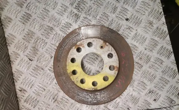 Volkswagen Golf VI Rear brake disc