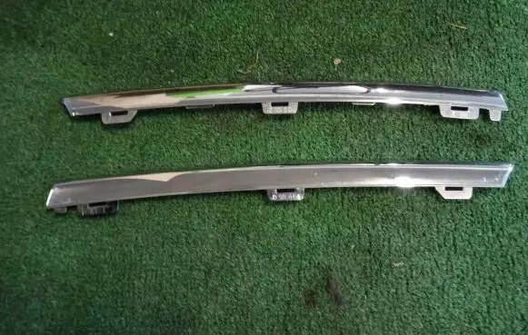 Volkswagen Polo V 6R Front bumper splitter molding