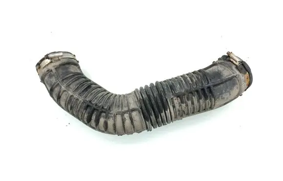 Renault Master III Turbo air intake inlet pipe/hose