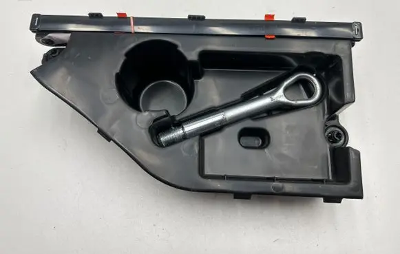Infiniti Q30 Tool box A2468900300 BBP186802 A090815