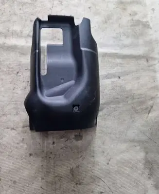 Ford Kuga I Steering wheel column trim