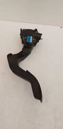 Audi A4 S4 B5 8D Accelerator throttle pedal 8D1723523F 6PV00837902