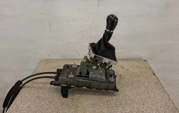 Seat Alhambra (Mk2) Gear shifter/selector 7N0711049B 0201A 16062012