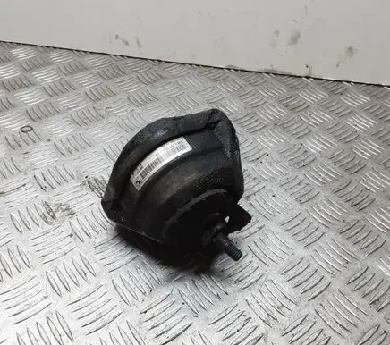 BMW 5 E60 E61 Engine mount bracket RM676109204