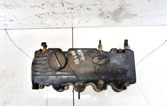 Hyundai Accent Rocker cam cover 2241122611 22411-22611