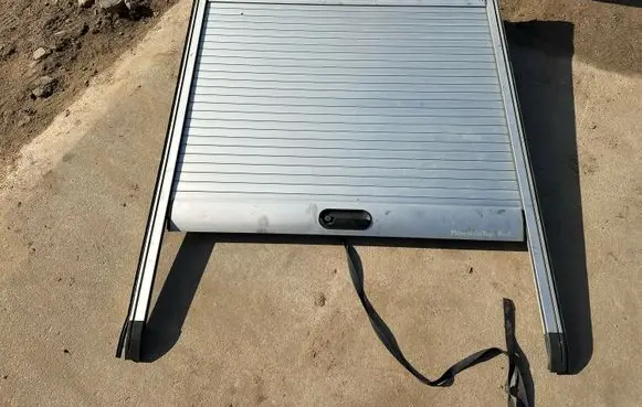Ford Ranger Pickup box tonneau cover 