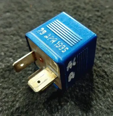 Audi A6 S6 C5 4B Other relay 8A0951253