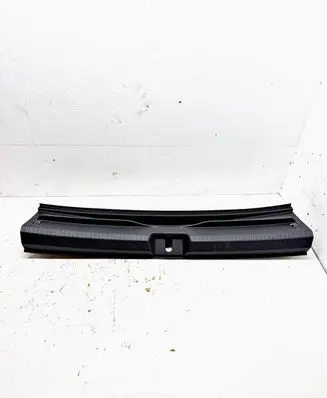 Volkswagen Golf VIII Trunk/boot sill cover protection 5H6863459b