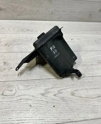BMW 5 F10 F11 Coolant expansion tank/reservoir 7647283